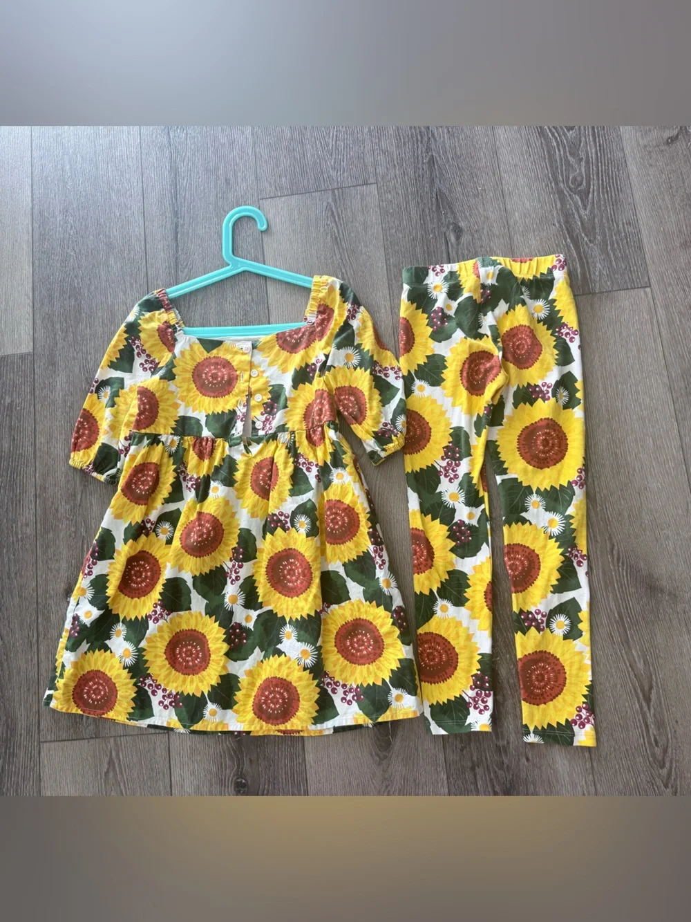Gymboree Girls Yellow Sunflower Print Puff-Sleeve Dress( tights included)